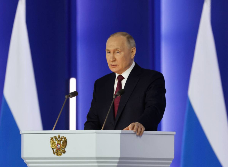 Право России на Победу: Владимир Путин огласил Послание Федеральному Собранию Оно определяет курс развития России и её политики – как внешней, так и внутренней. Право России на Победу: Владимир Путин огласил Послание Федеральному Собранию Оно определяет курс развития России и её политики – как внешней, так и внутренней.